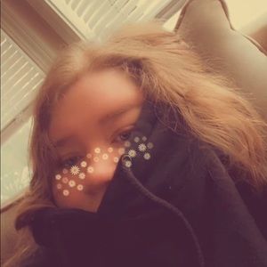 Meet your Posher, Halee